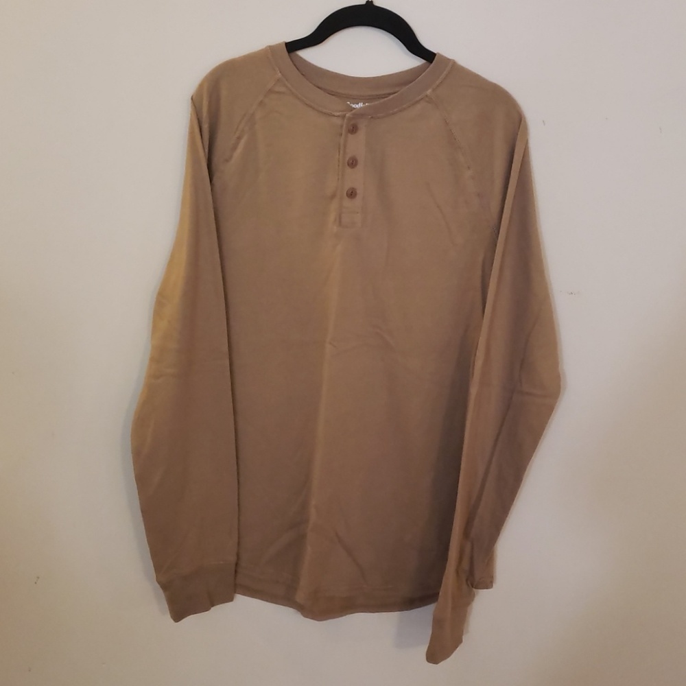 Camel henley NWOT